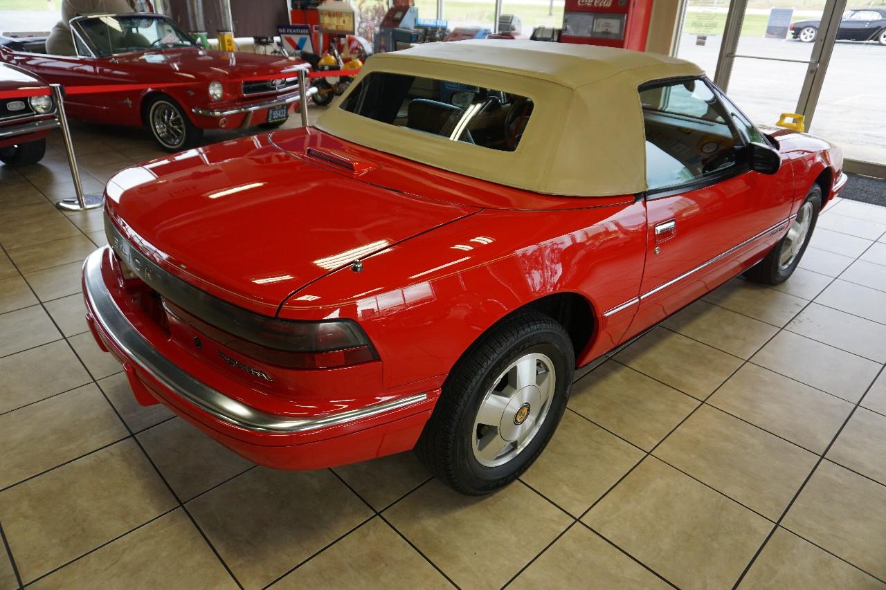 Buick Reatta  1990