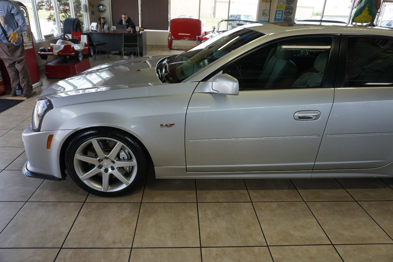 Cadillac CTS  2004