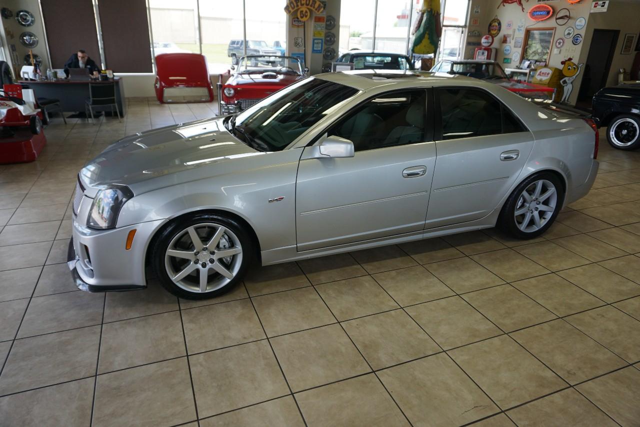 Cadillac CTS  2004