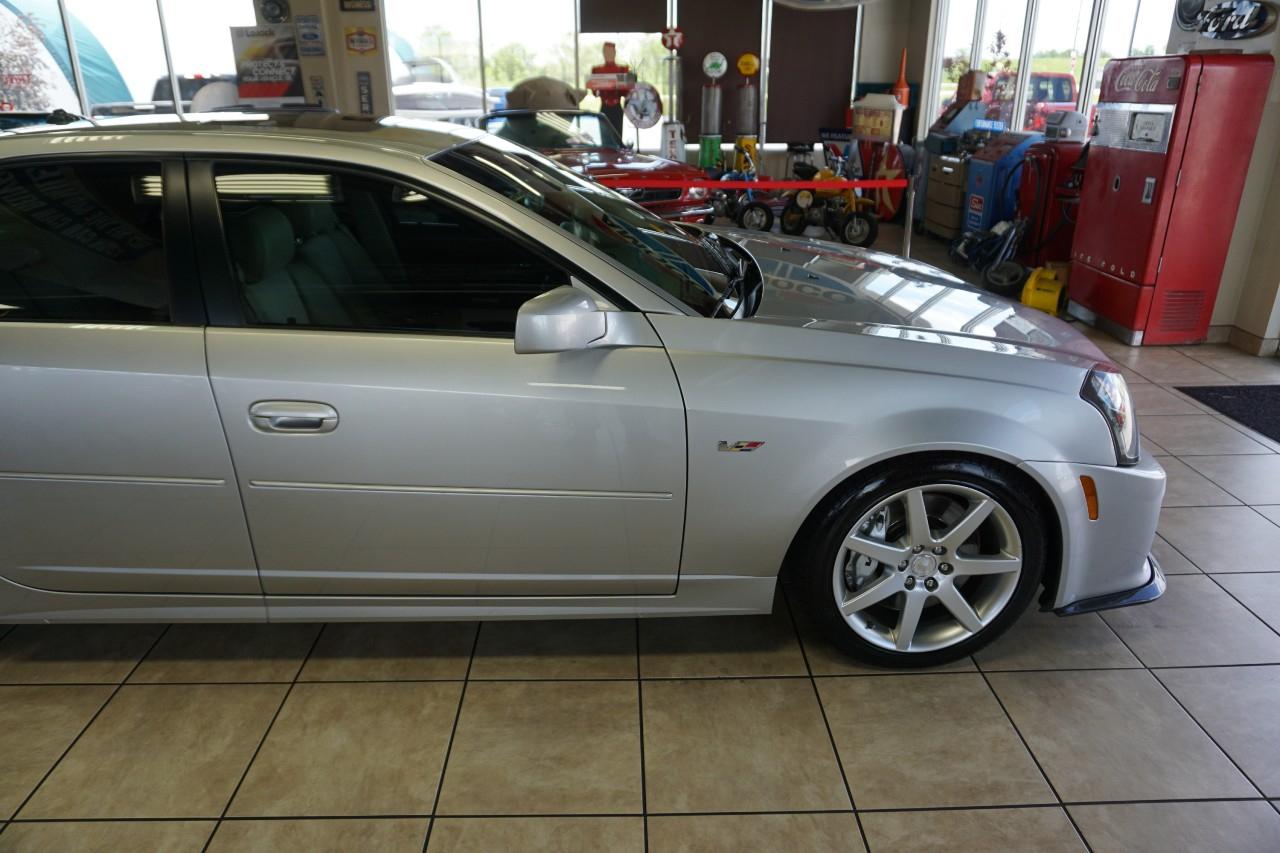 Cadillac CTS  2004