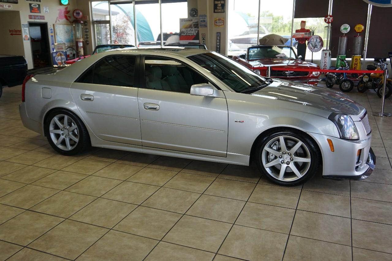 Cadillac CTS  2004