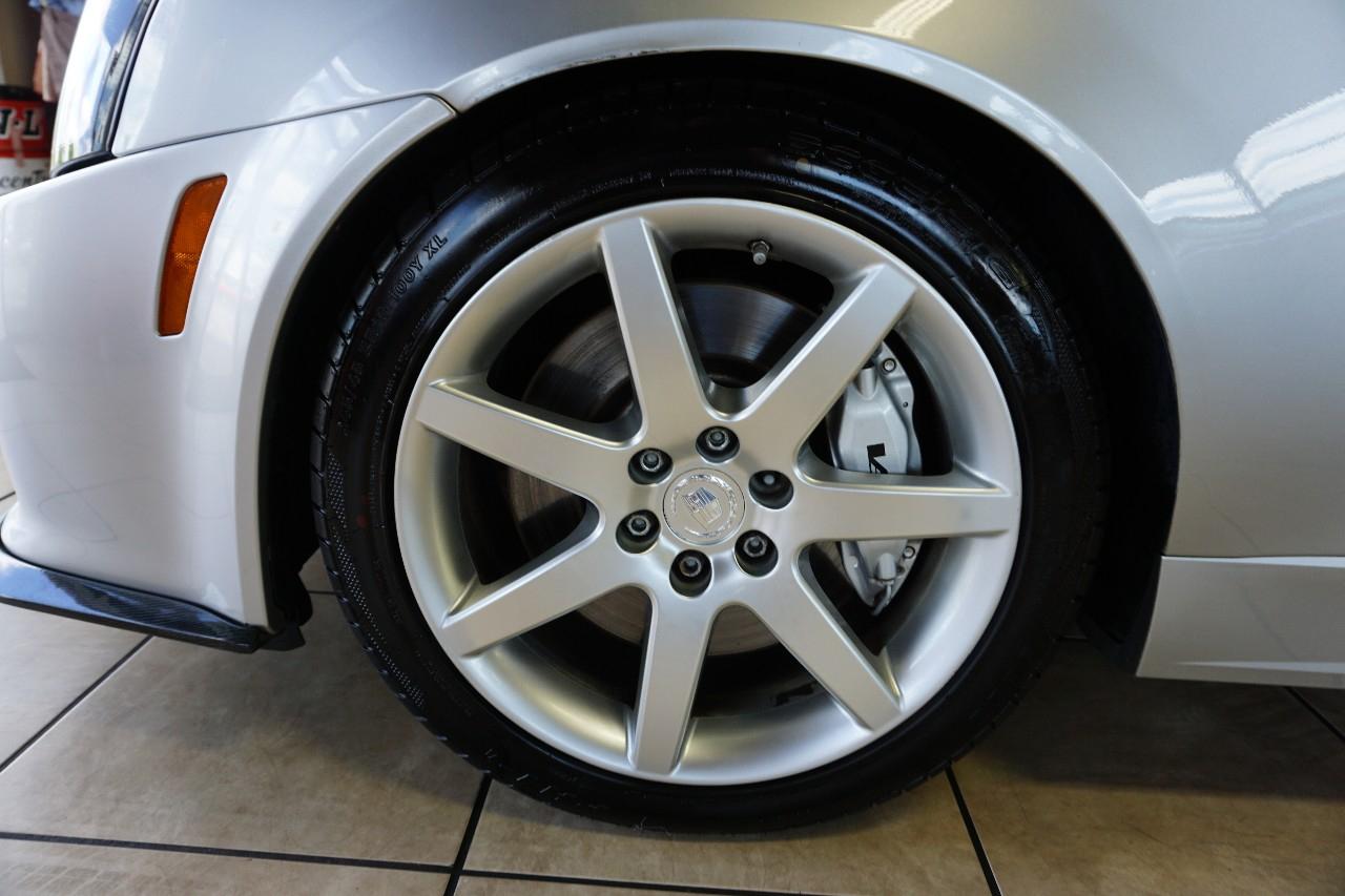 Cadillac CTS  2004