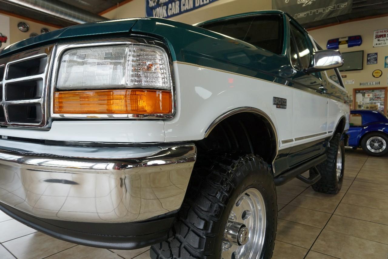 Ford Bronco  1996