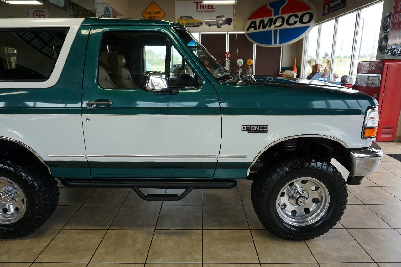 Ford Bronco  1996