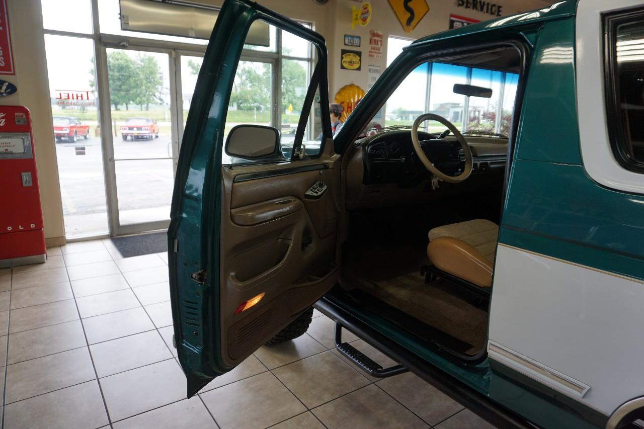 Ford Bronco  1996