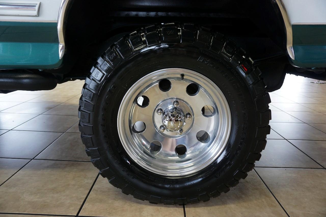 Ford Bronco  1996