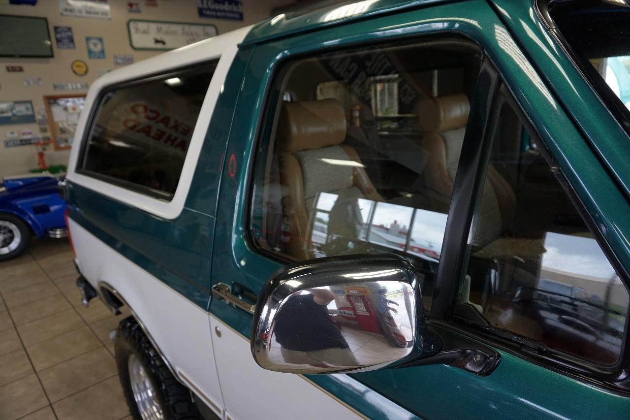 Ford Bronco  1996