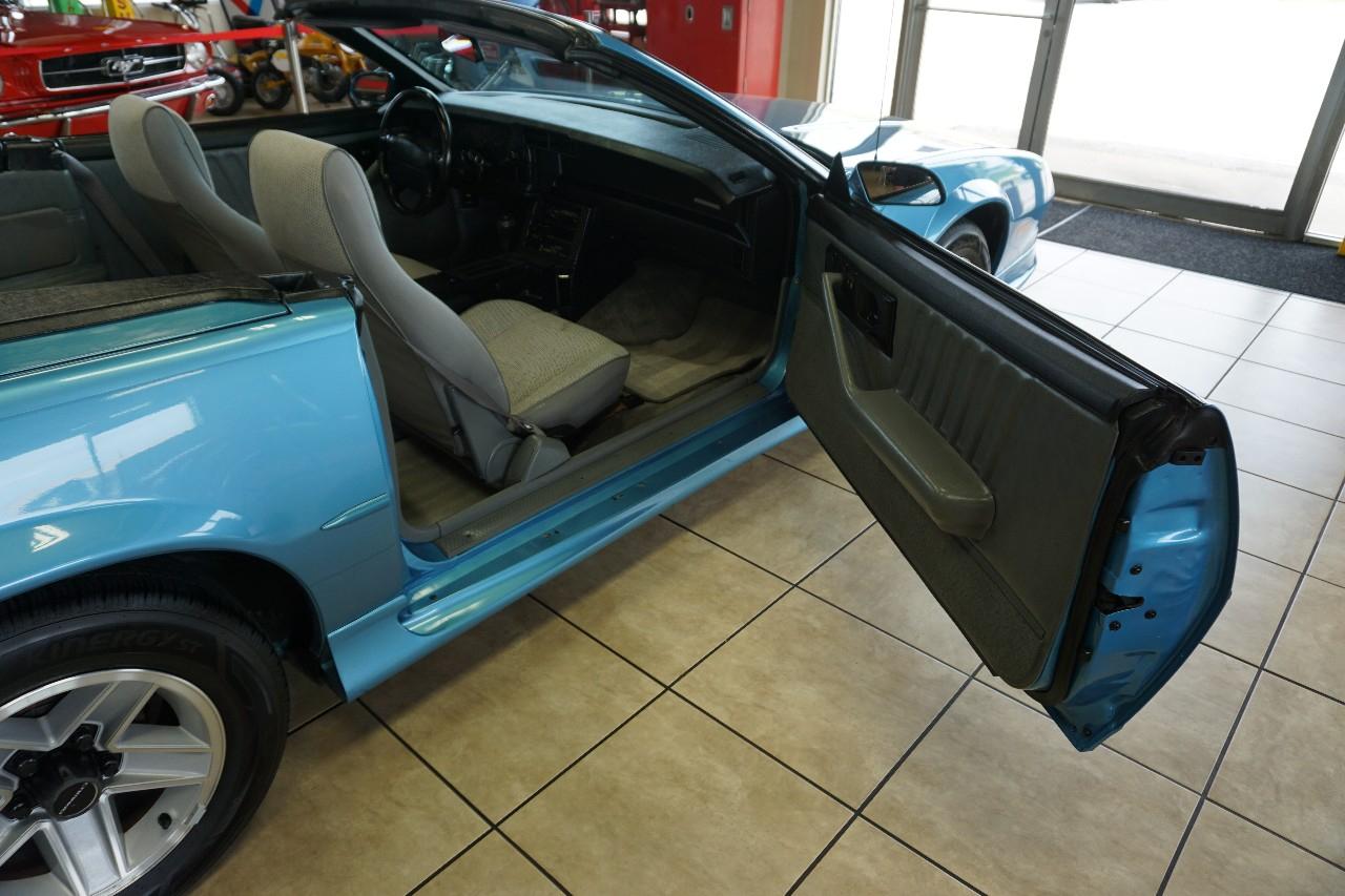 Chevrolet Camaro  1991