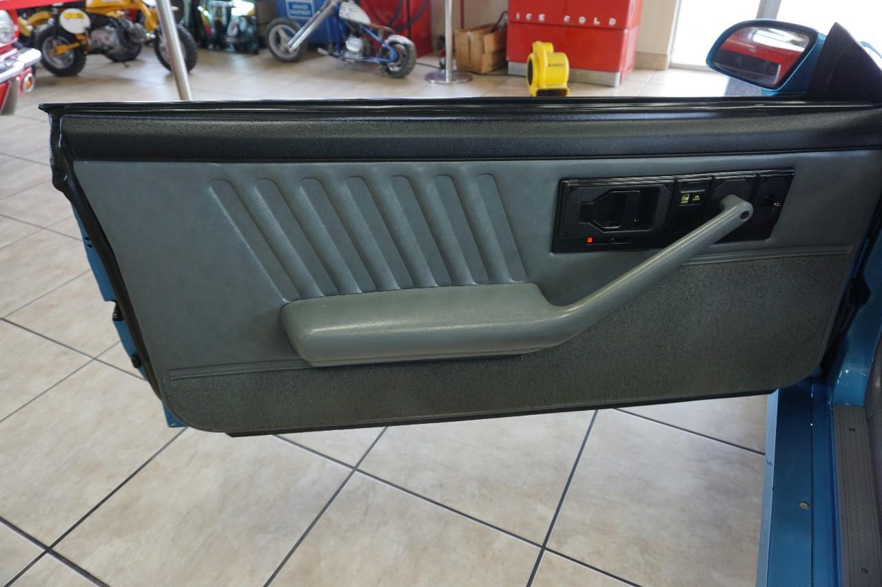 Chevrolet Camaro  1991