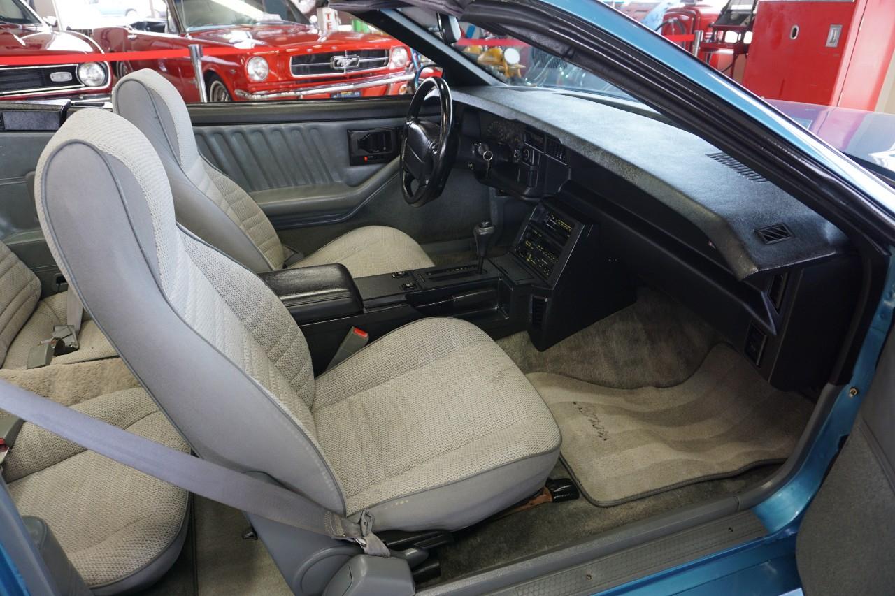 Chevrolet Camaro  1991
