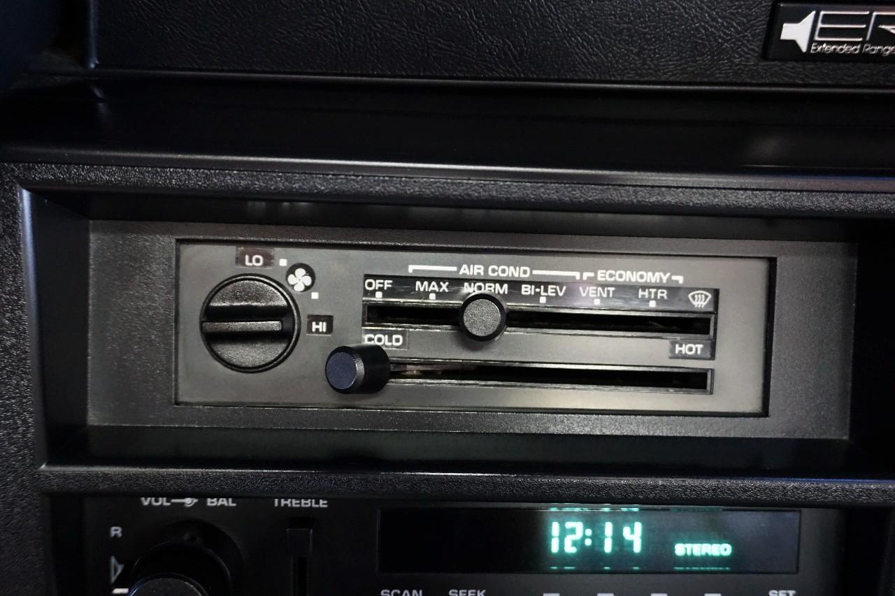 Chevrolet Camaro  1988