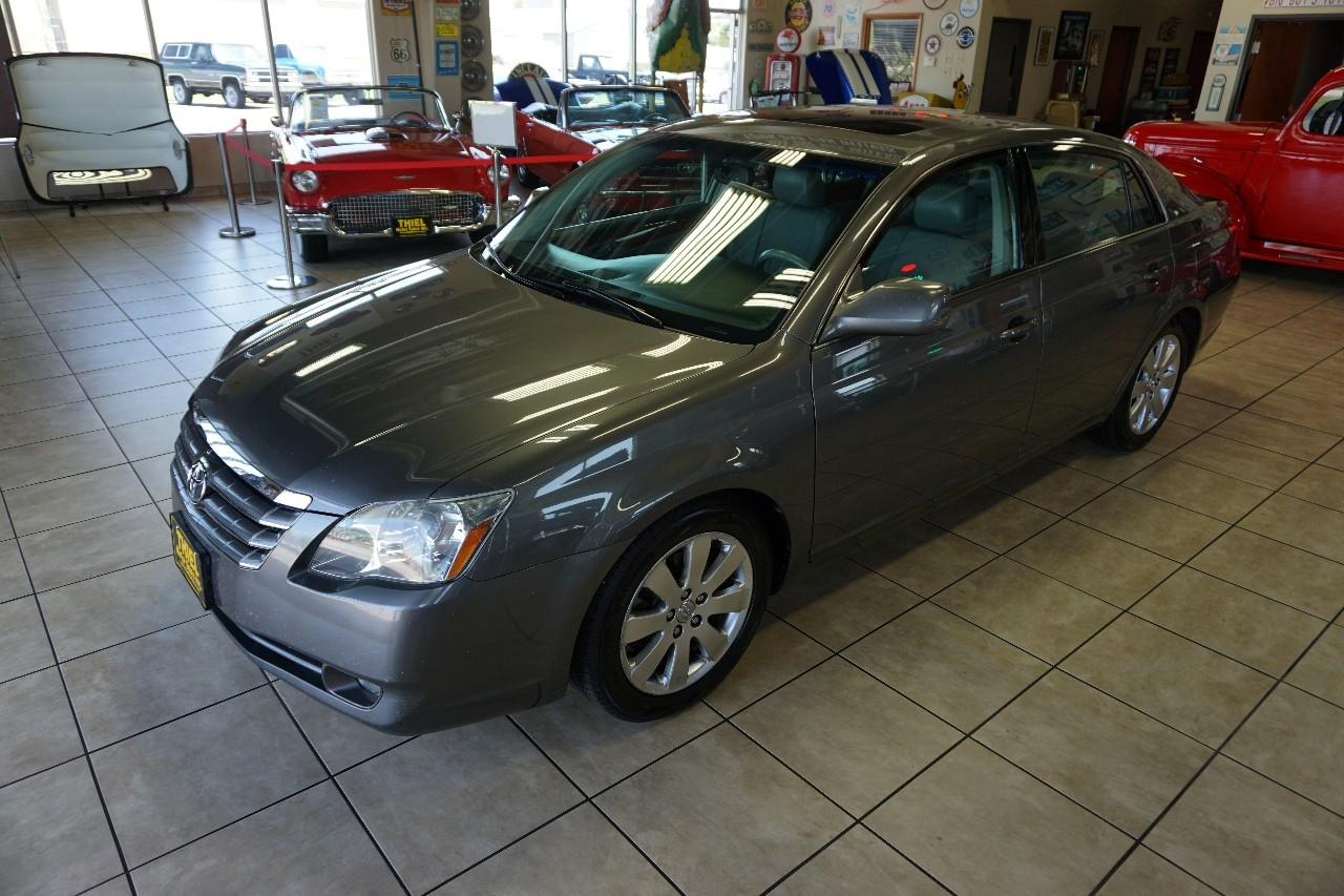 Toyota Avalon  2006
