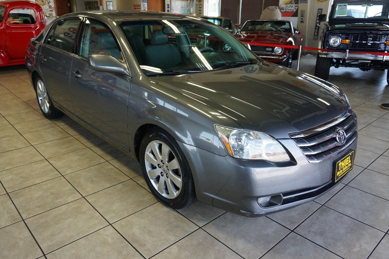 Toyota Avalon  2006