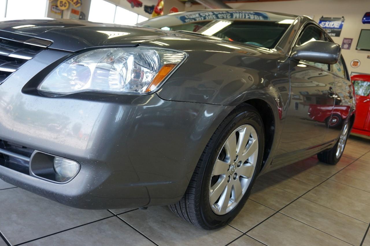 Toyota Avalon  2006