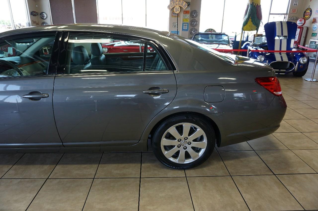 Toyota Avalon  2006