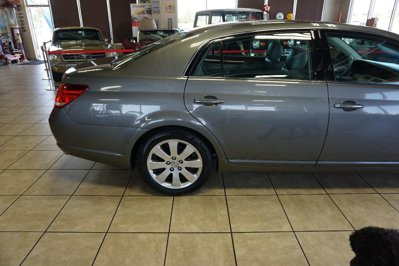 Toyota Avalon  2006
