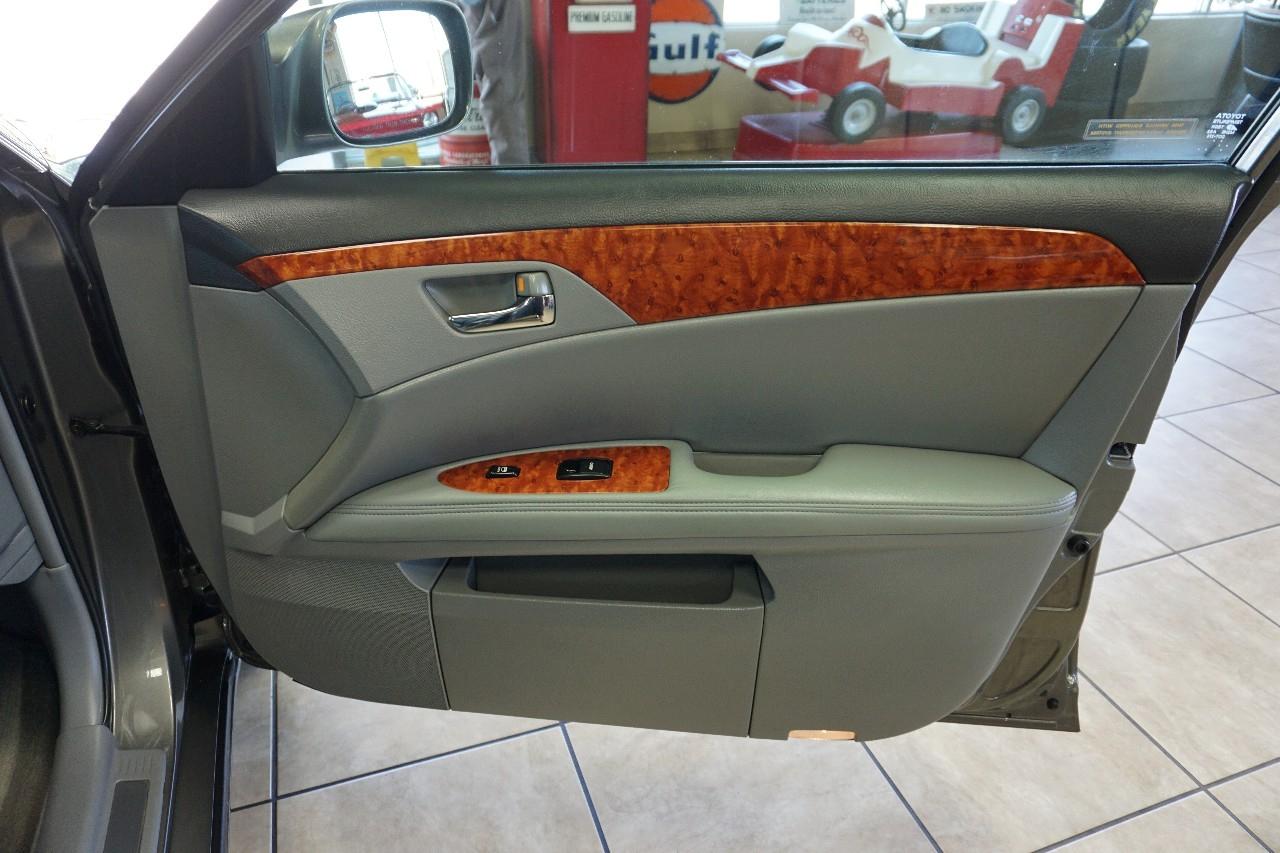 Toyota Avalon  2006