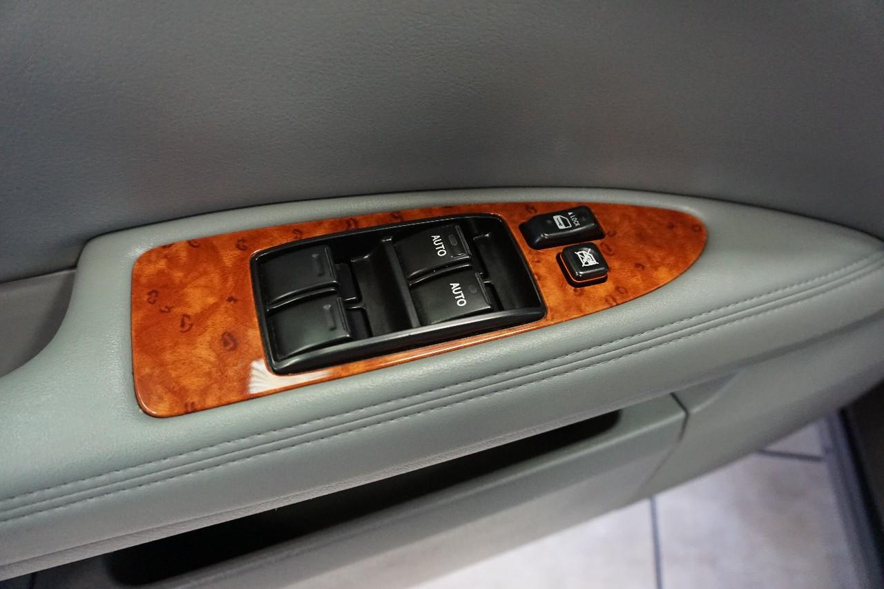 Toyota Avalon  2006
