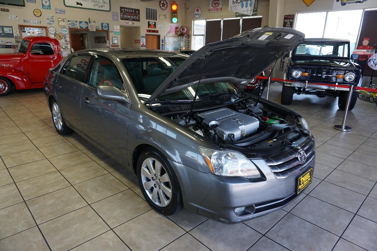 Toyota Avalon  2006