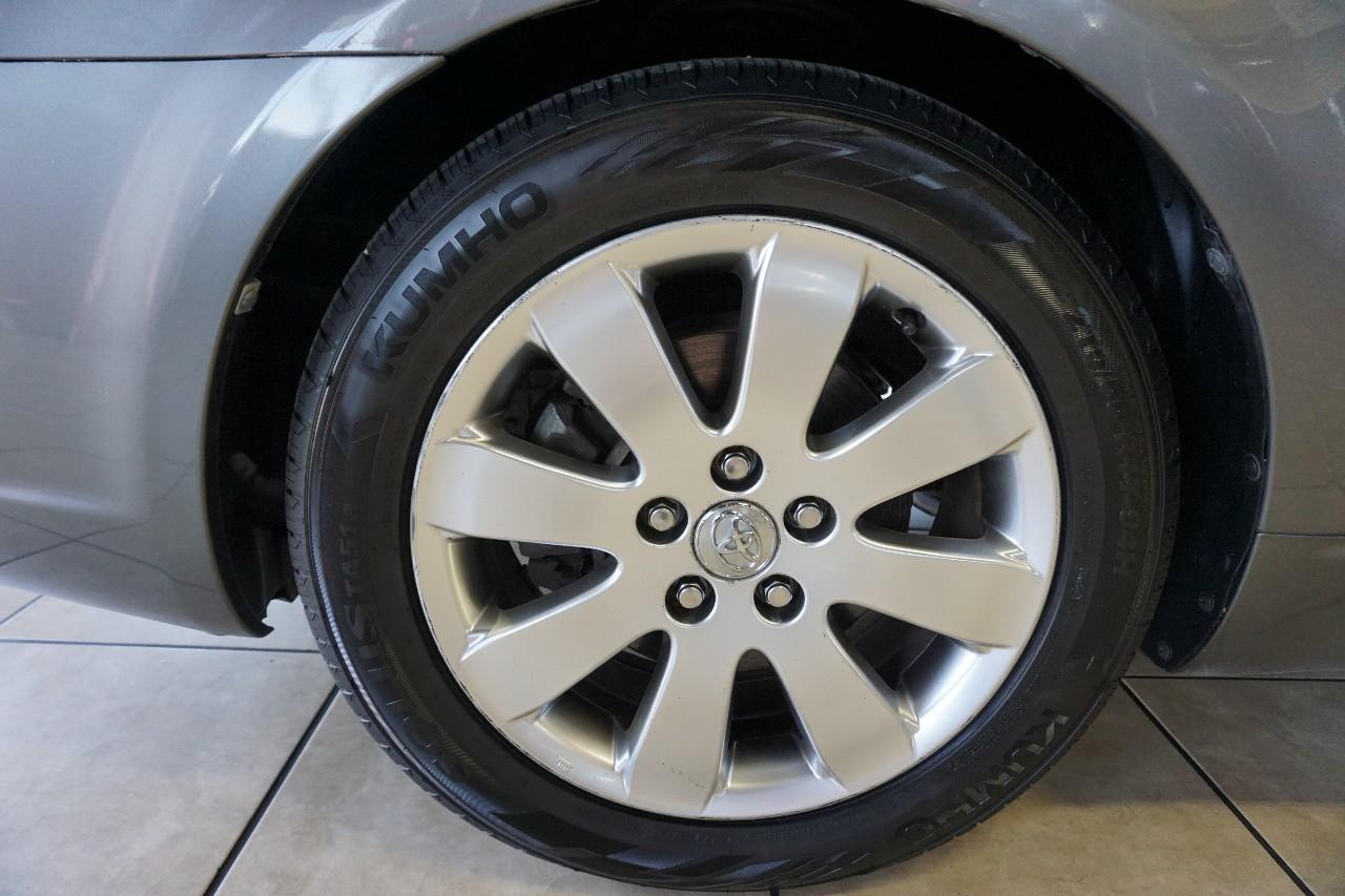 Toyota Avalon  2006
