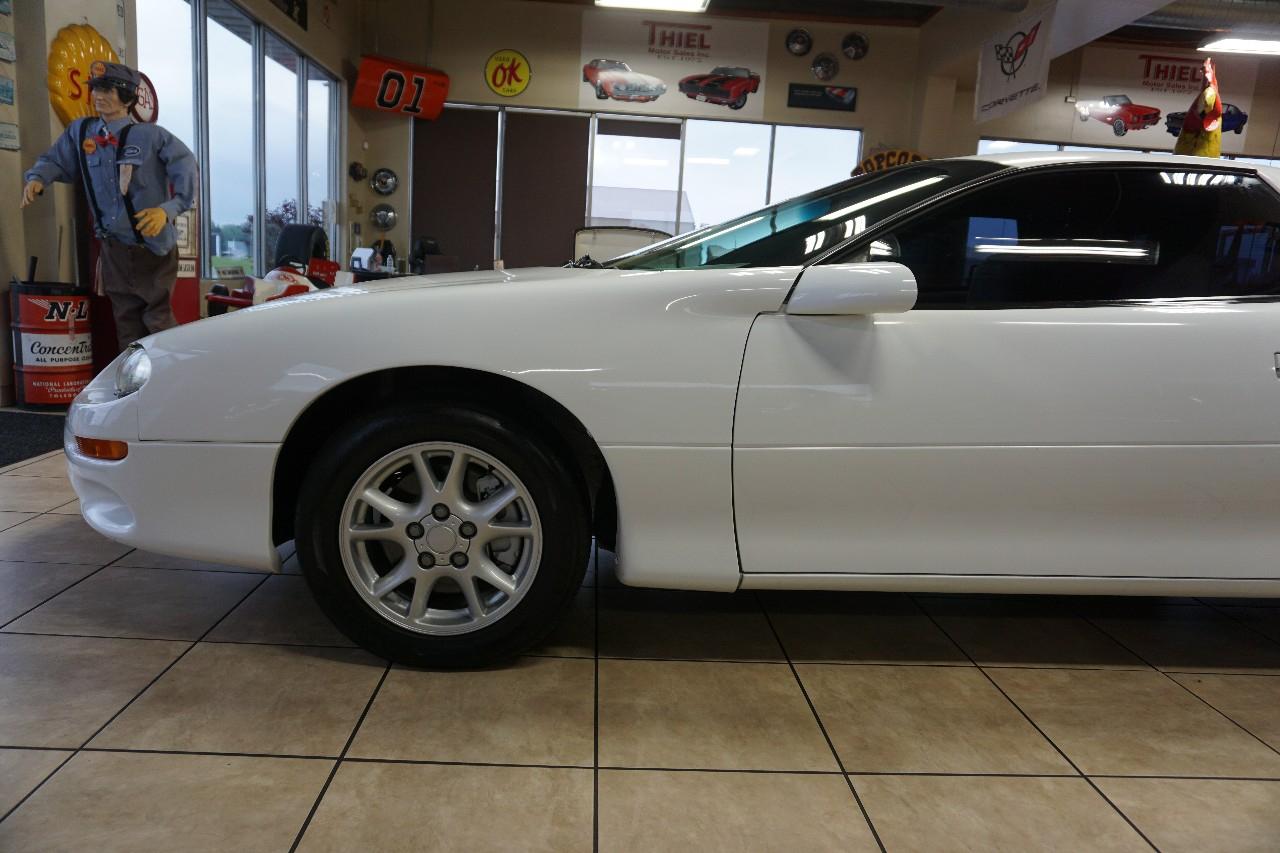 Chevrolet Camaro  2002