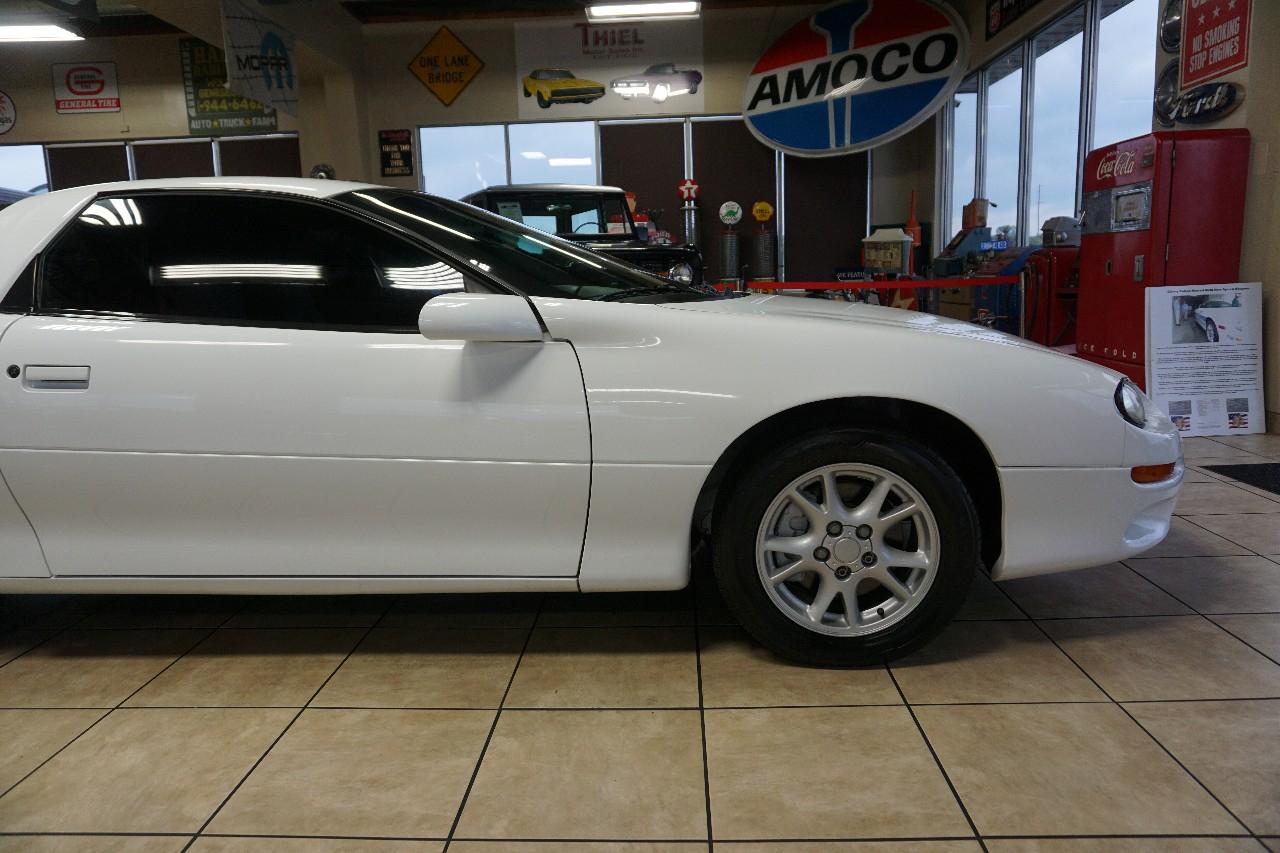 Chevrolet Camaro  2002