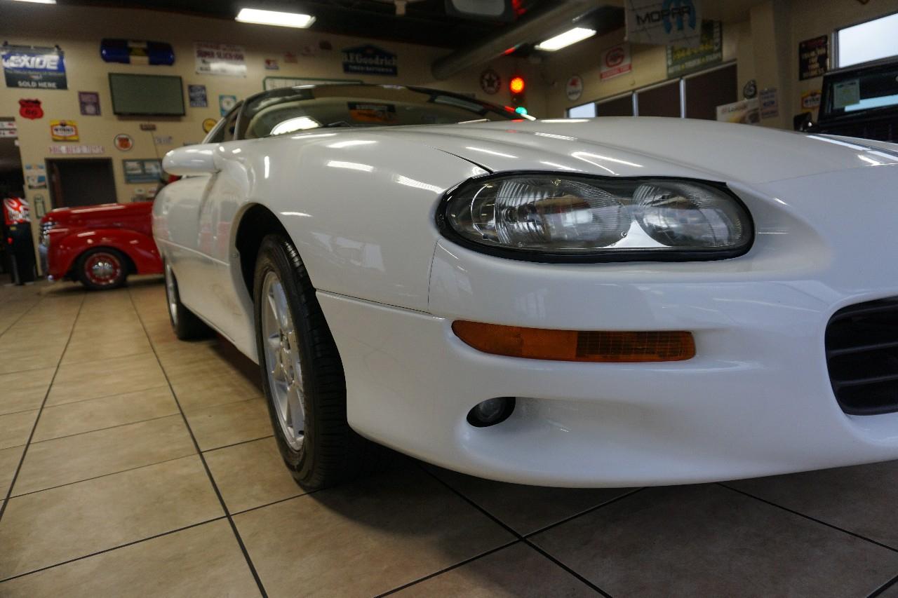 Chevrolet Camaro  2002