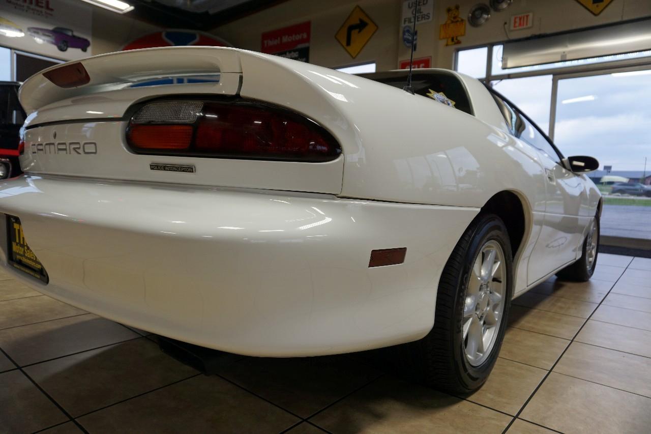 Chevrolet Camaro  2002