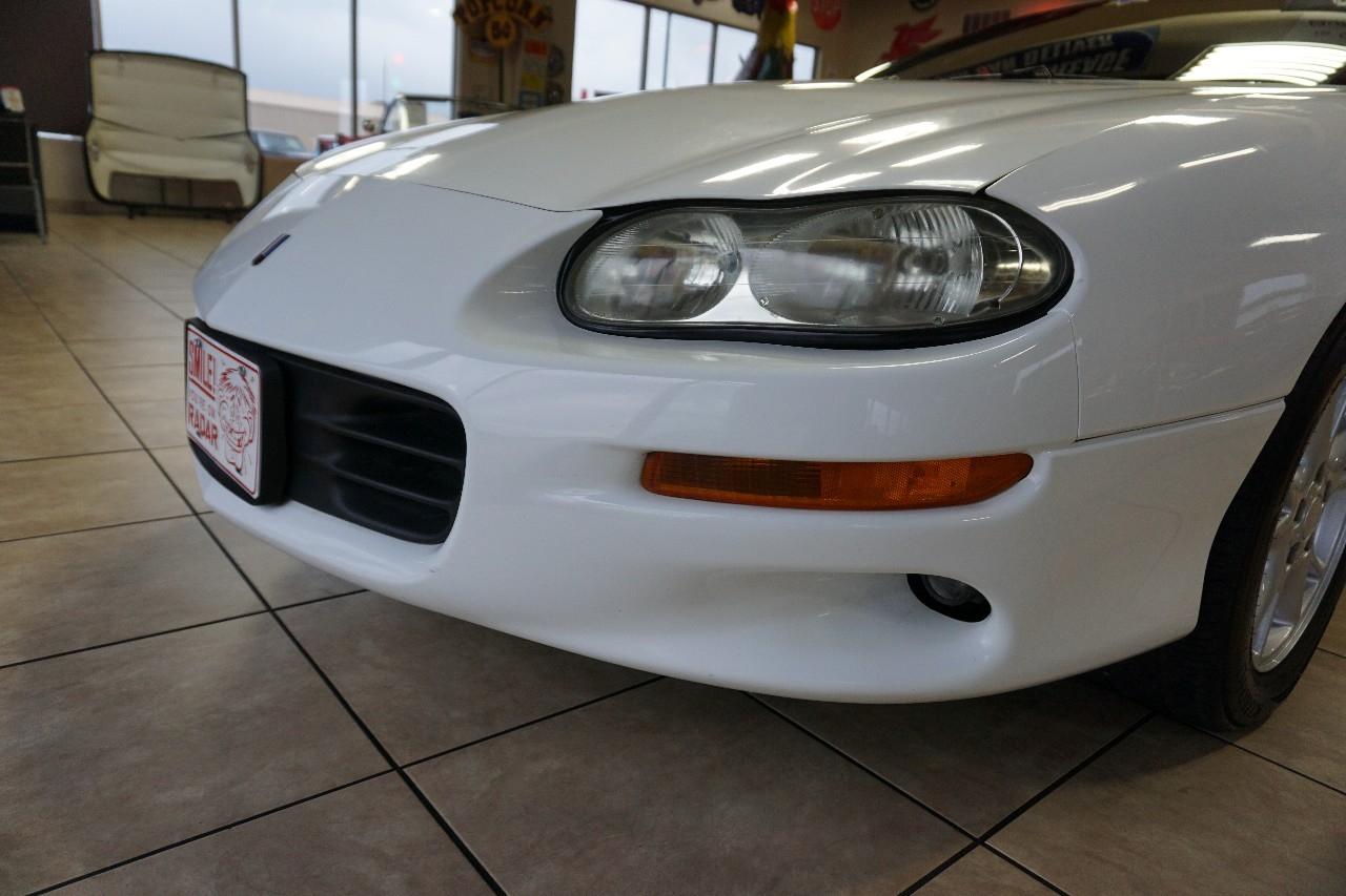 Chevrolet Camaro  2002