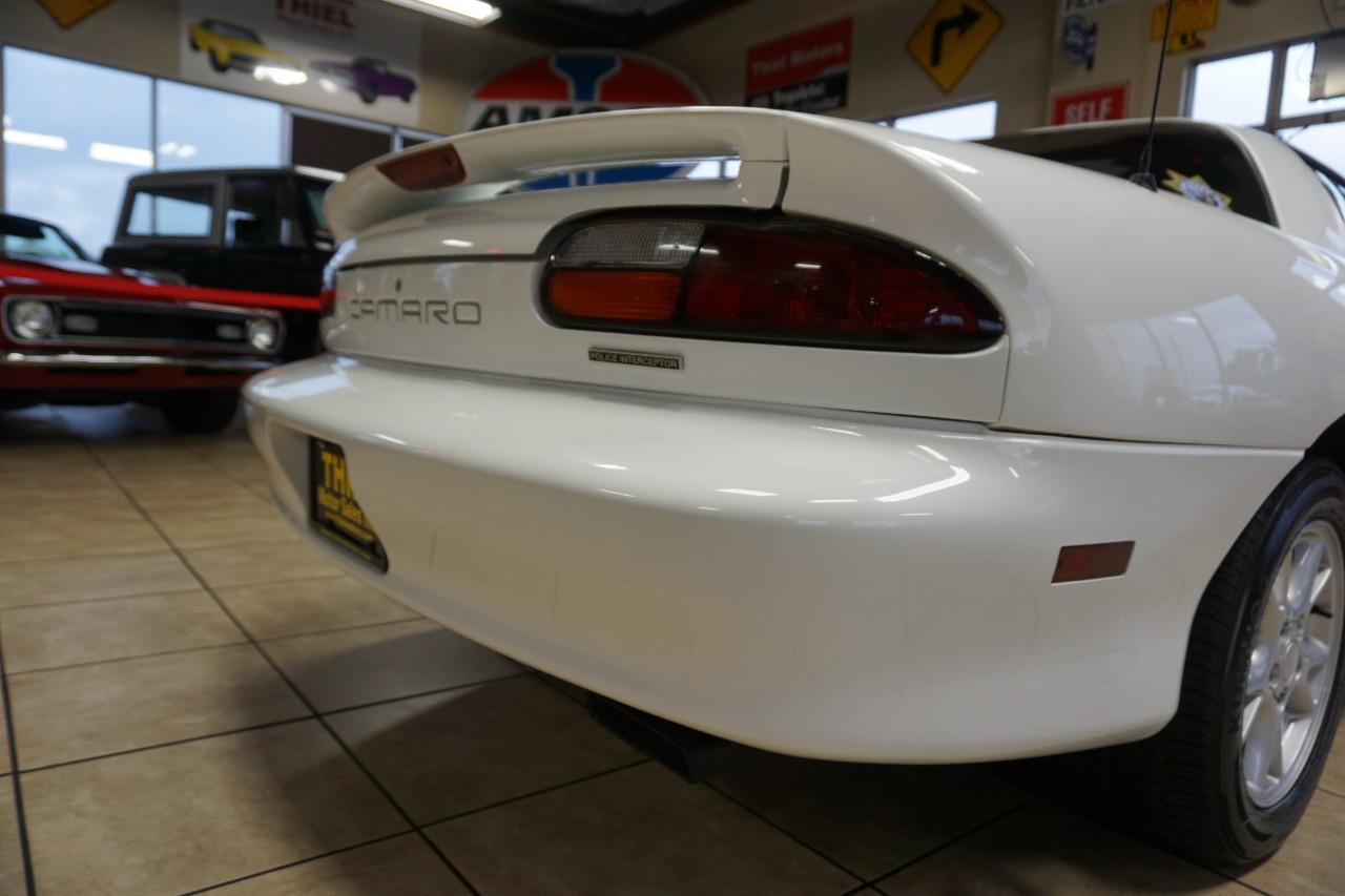 Chevrolet Camaro  2002