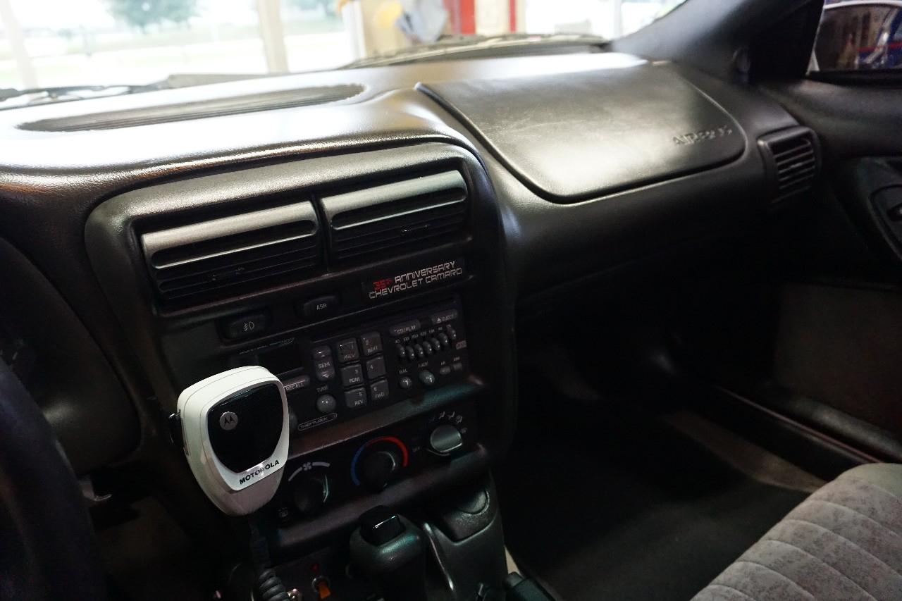 Chevrolet Camaro  2002