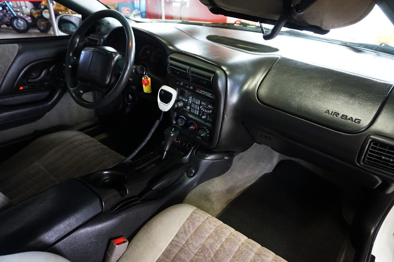 Chevrolet Camaro  2002
