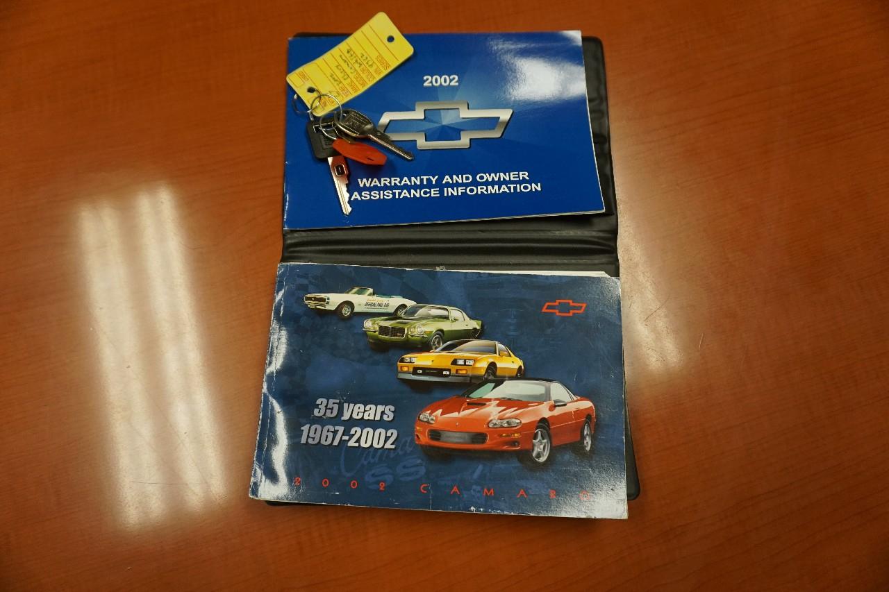 Chevrolet Camaro  2002