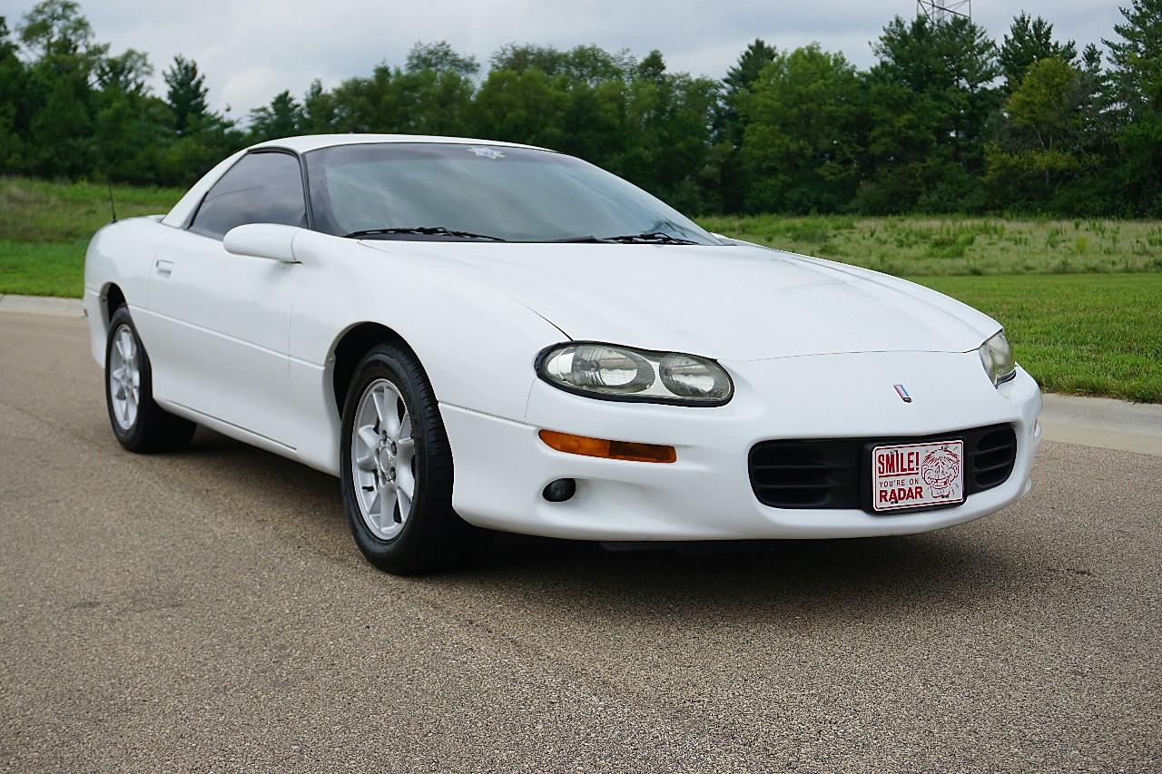 Chevrolet Camaro  2002