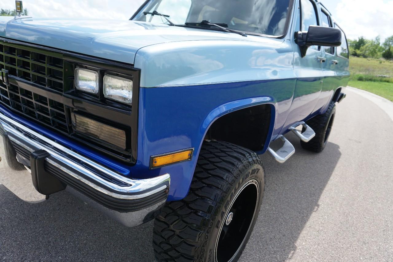 Chevrolet Suburban  1991