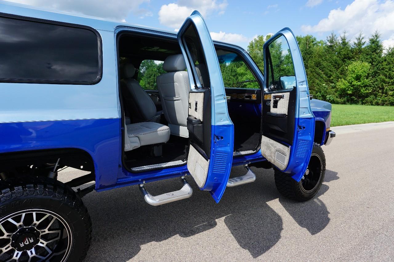 Chevrolet Suburban  1991