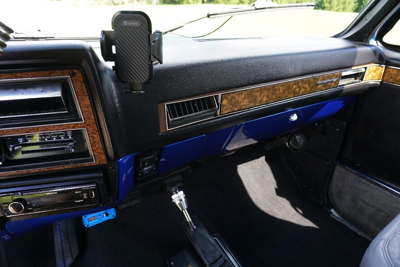 Chevrolet Suburban  1991