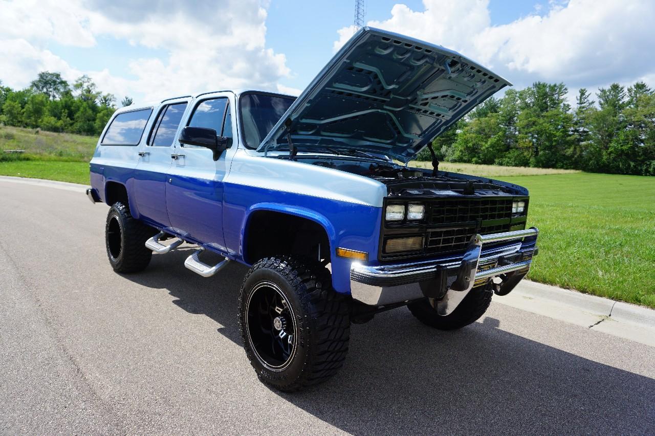 Chevrolet Suburban  1991