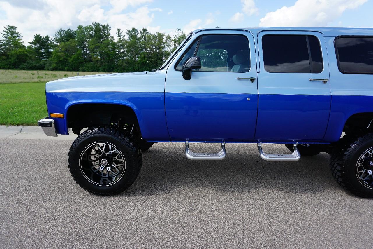 Chevrolet Suburban  1991