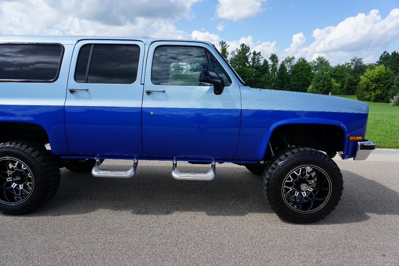 Chevrolet Suburban  1991