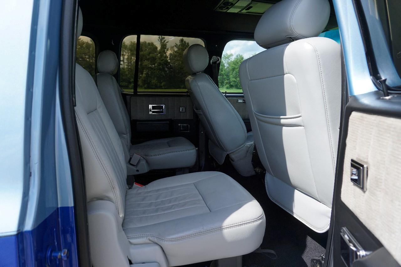 Chevrolet Suburban  1991
