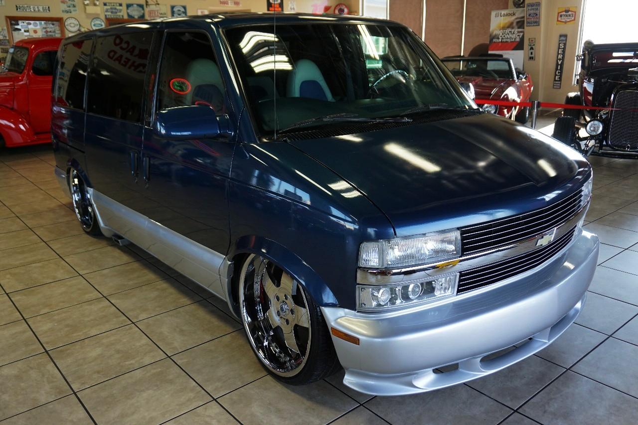 Chevrolet Astro  1999