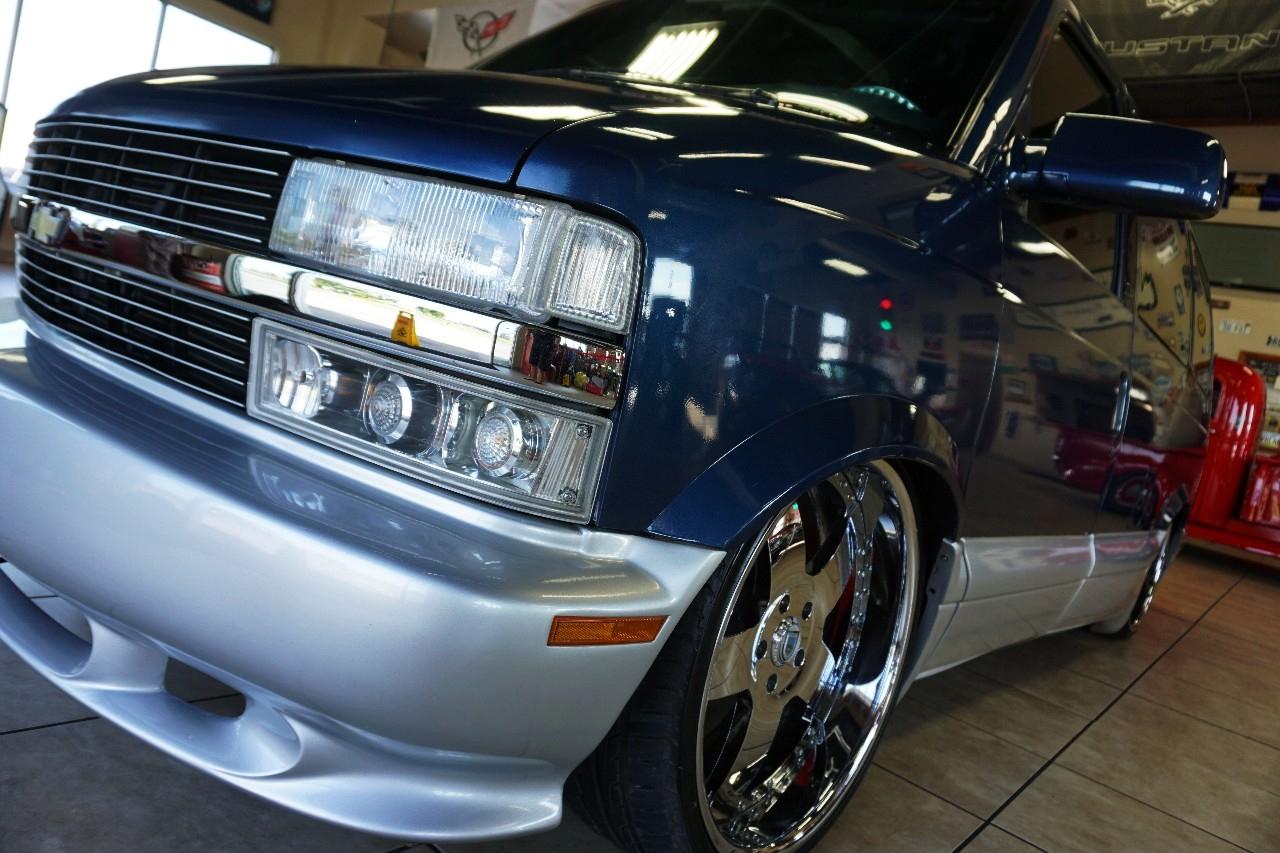Chevrolet Astro  1999