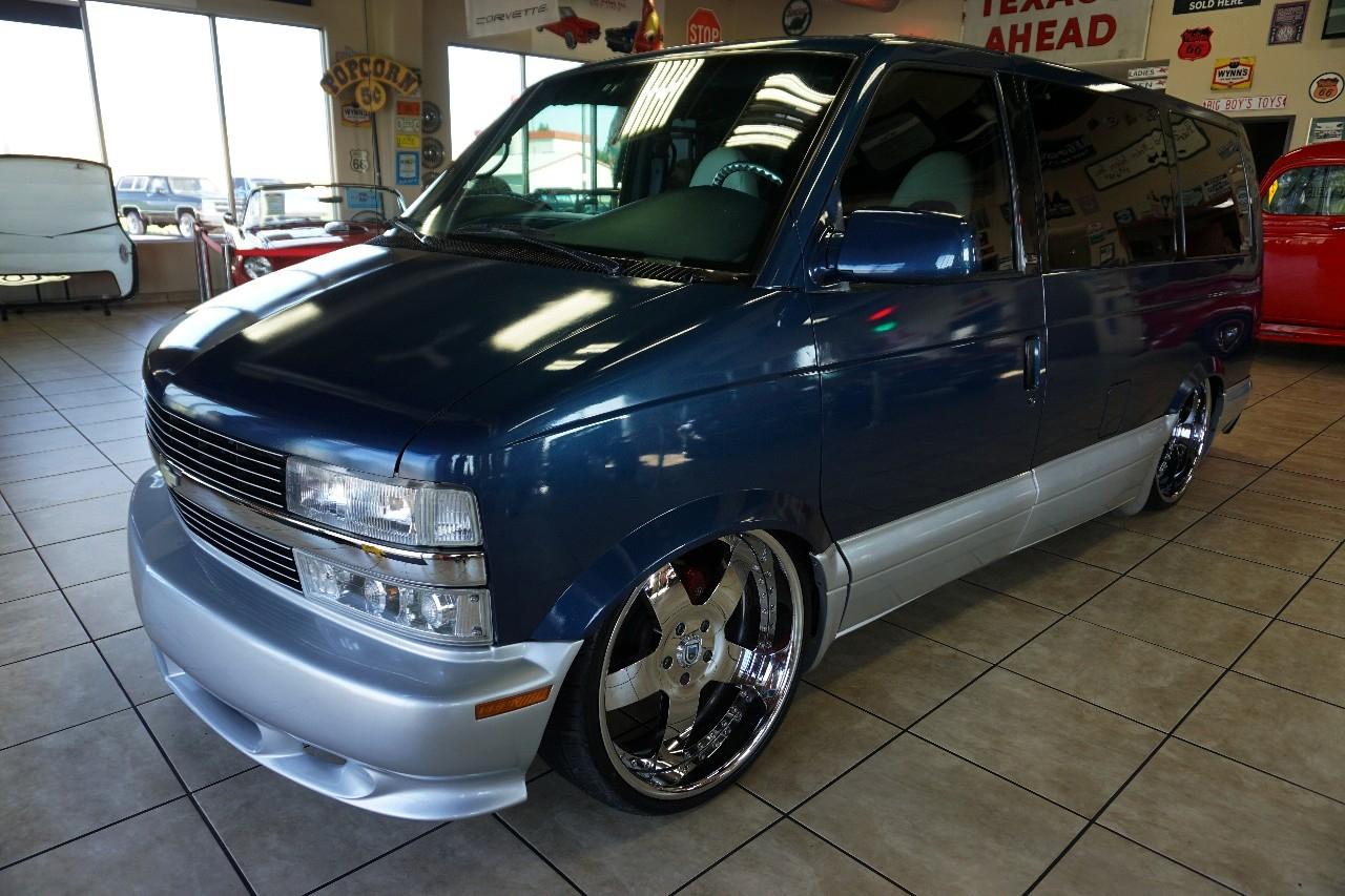 Chevrolet Astro  1999
