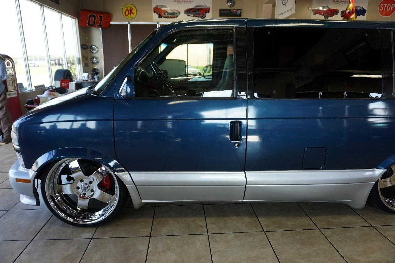 Chevrolet Astro  1999
