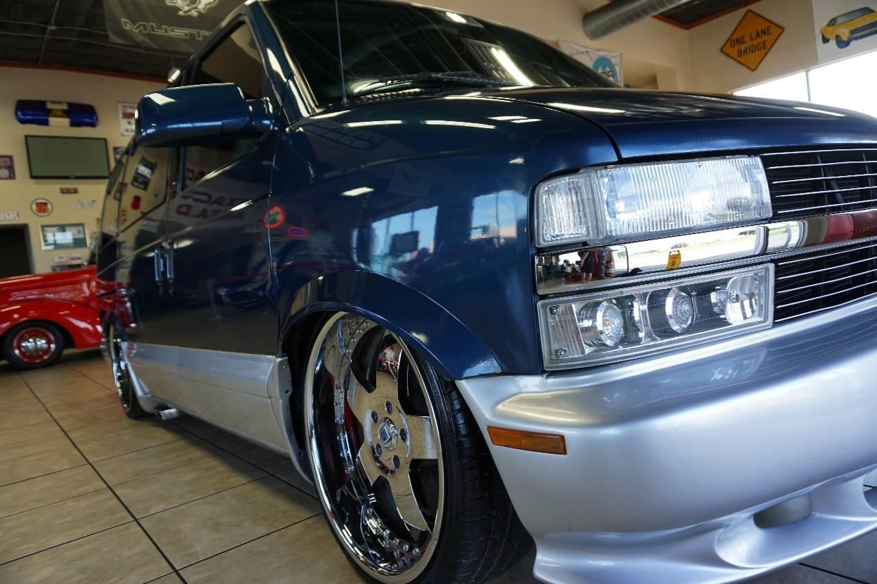 Chevrolet Astro  1999