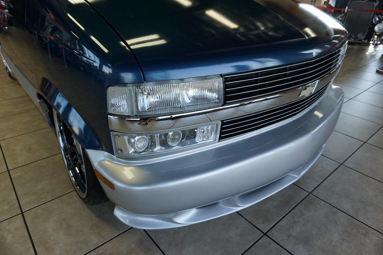 Chevrolet Astro  1999
