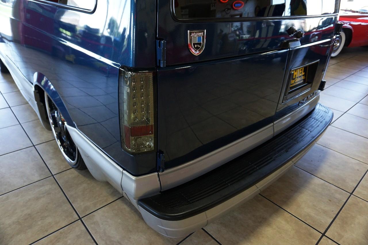 Chevrolet Astro  1999