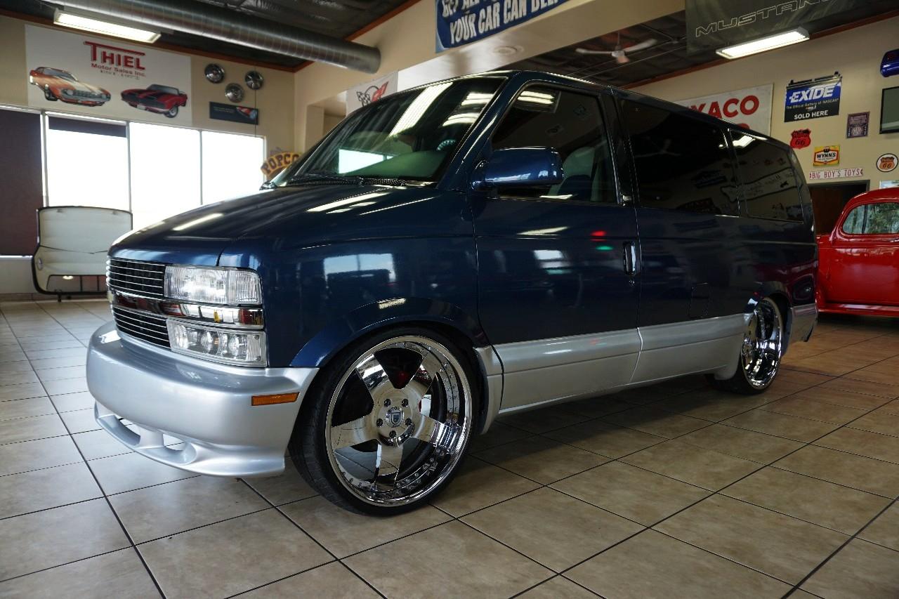 Chevrolet Astro  1999