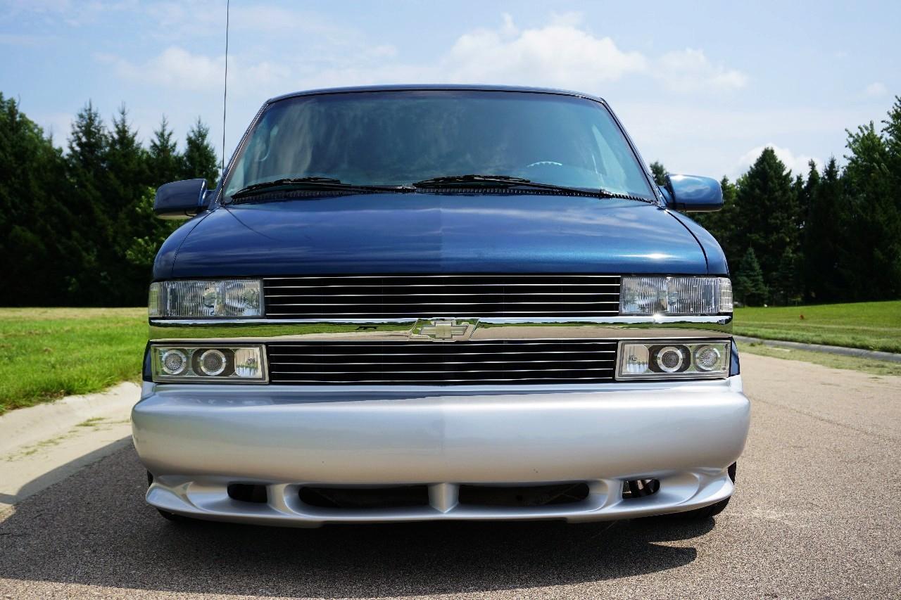 Chevrolet Astro  1999